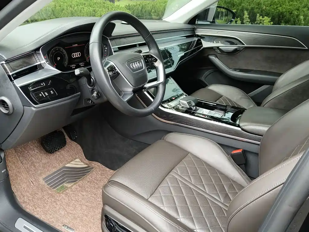 Audi A8 — миниатюра 4