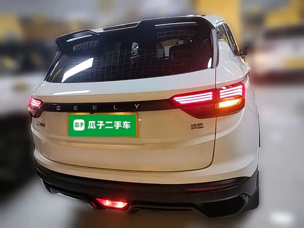 Geely Binyue — миниатюра 8