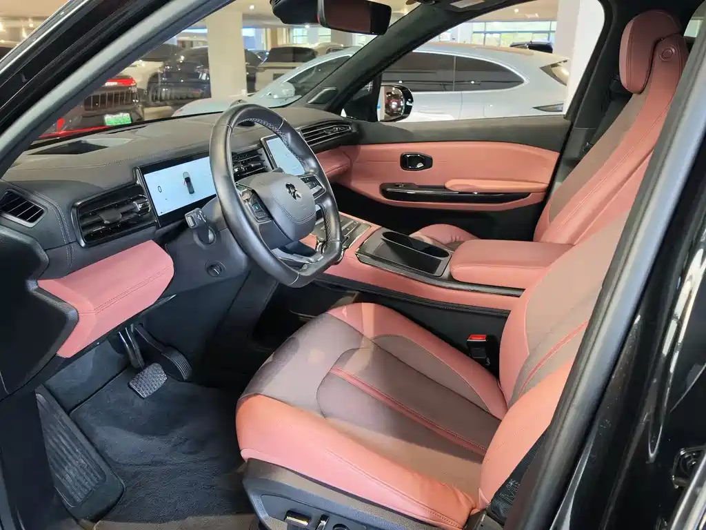 Tesla Model 3 — миниатюра 6