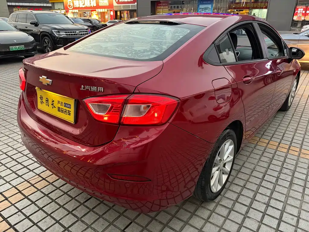 Chevrolet Cruze 1.5L Auto Pioneer Sunroof Edition, фото 20