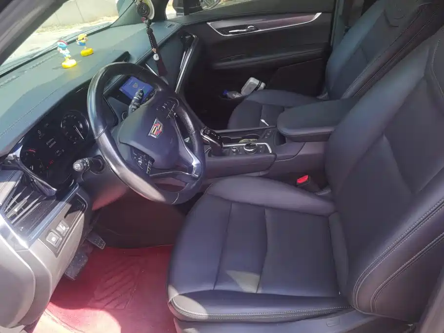 Cadillac XT6 — миниатюра 9