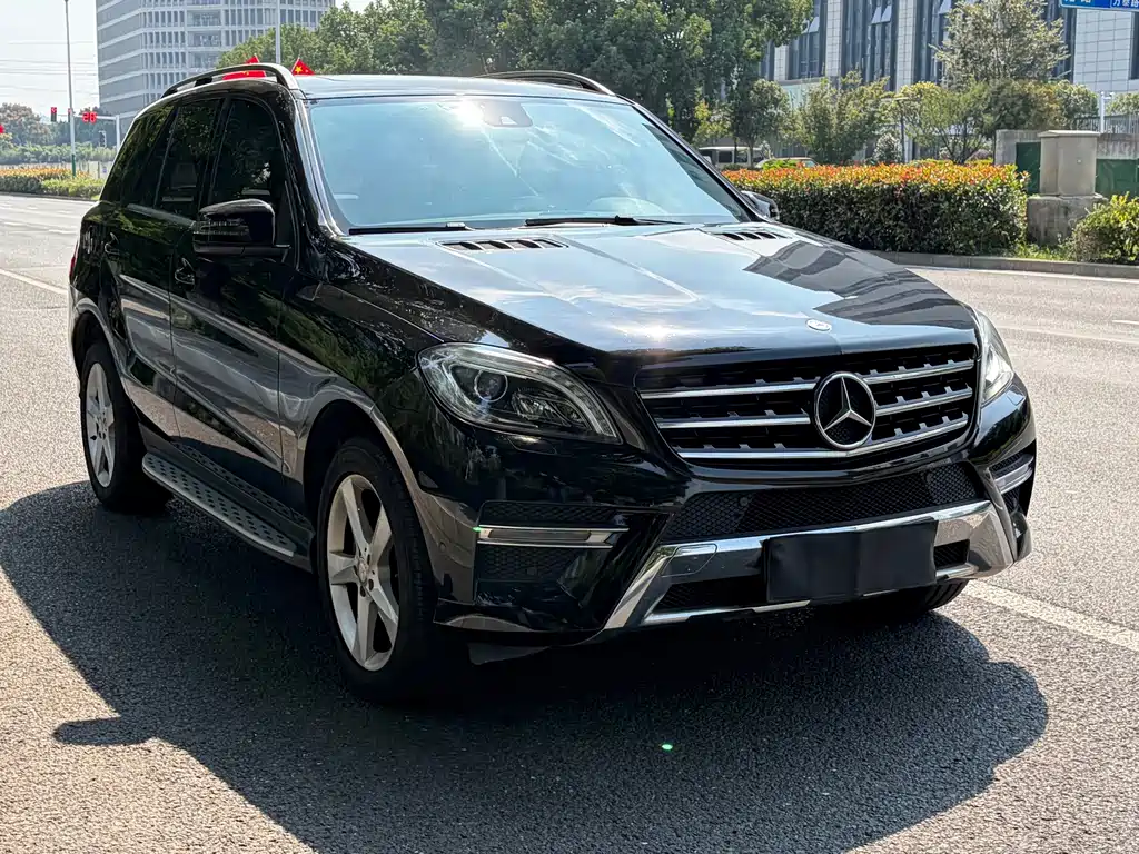Mercedes-Benz M-Class — миниатюра 7