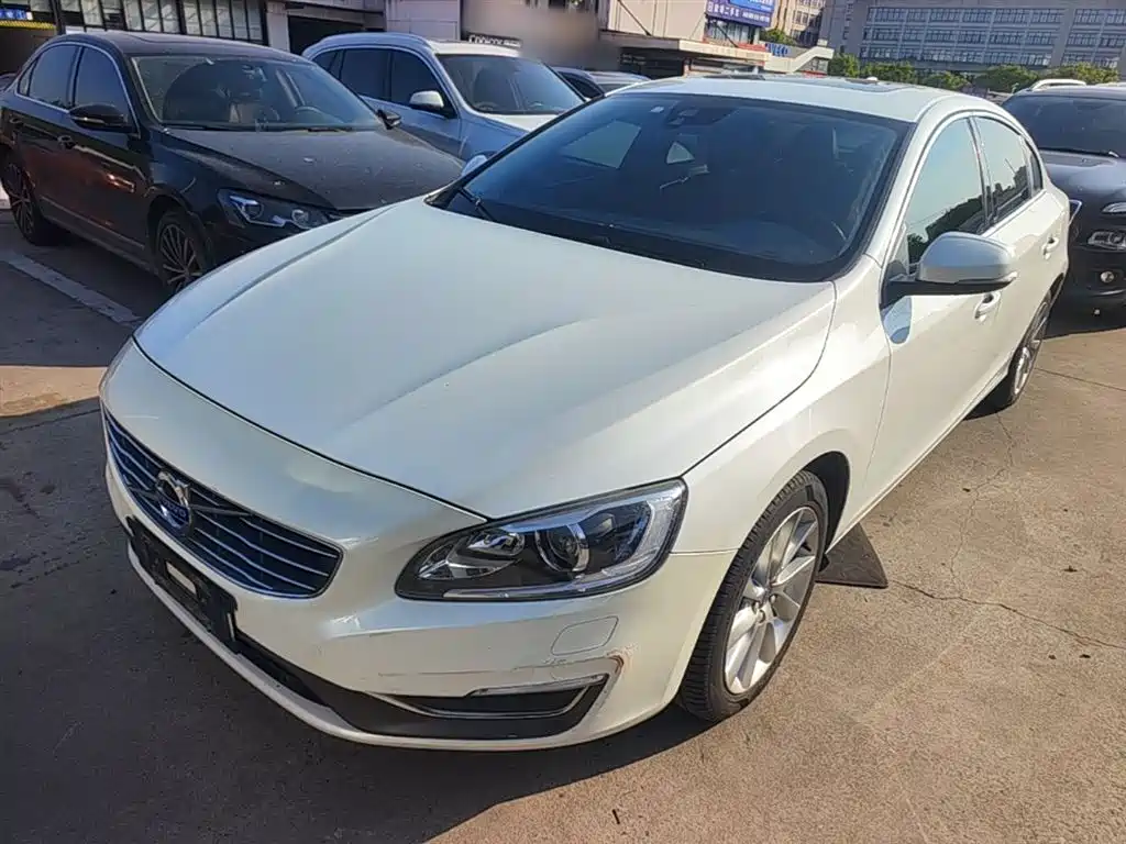 Volvo S60 2015