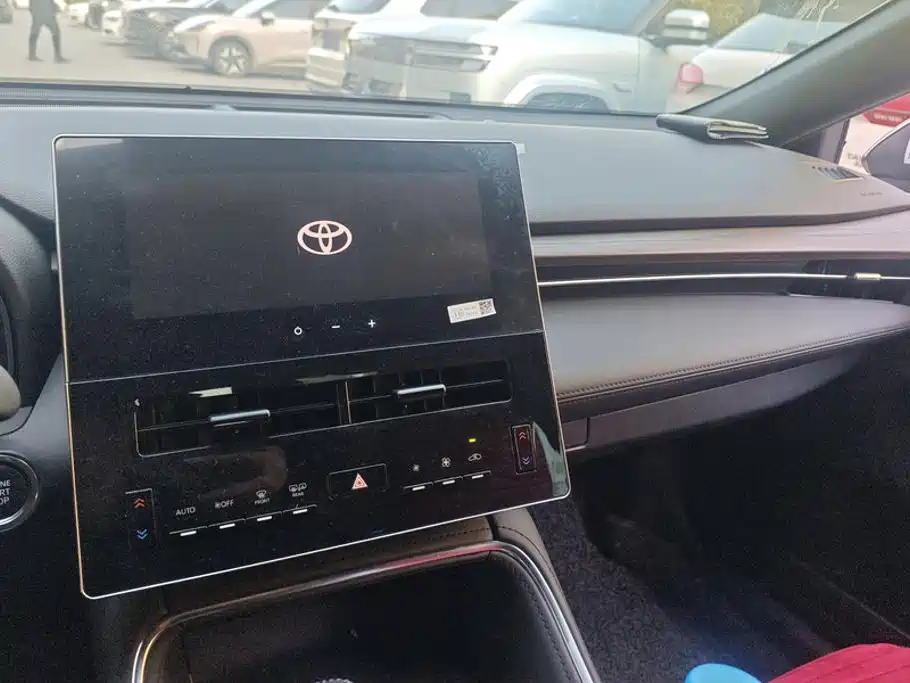 Toyota Avalon — миниатюра 13