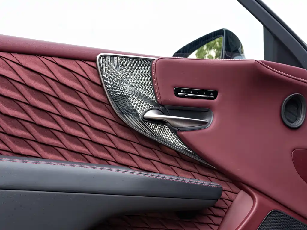 Lexus LS — миниатюра 19