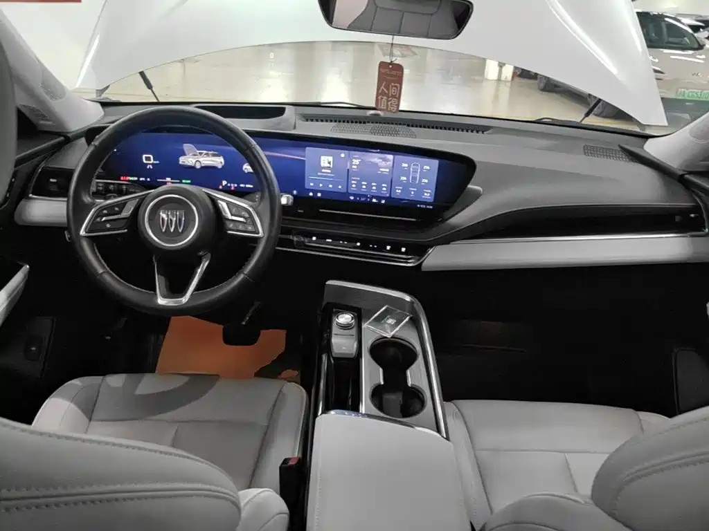 Buick E5 — миниатюра 10