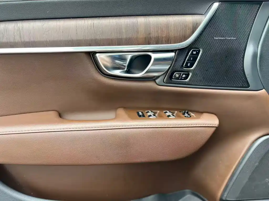 Volvo S90 — миниатюра 5