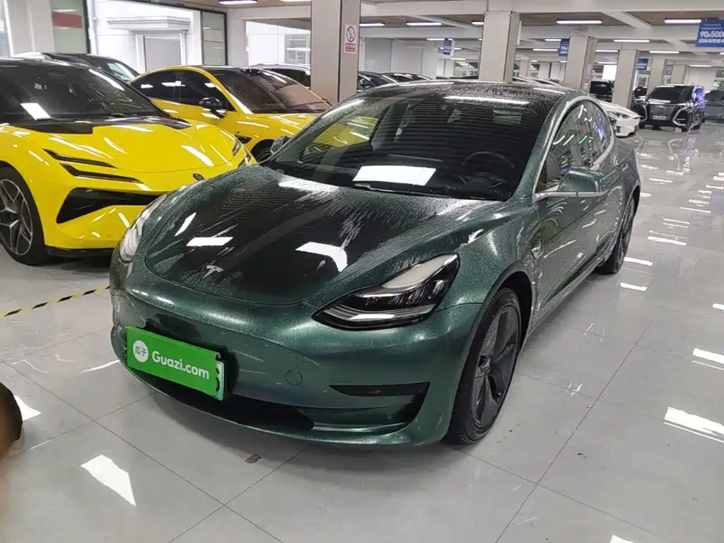 Tesla Model 3 — миниатюра 2