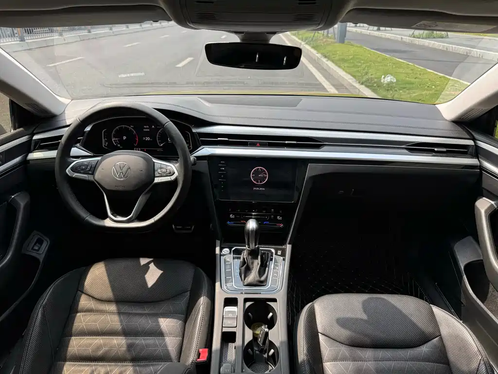 Volkswagen CC — миниатюра 8