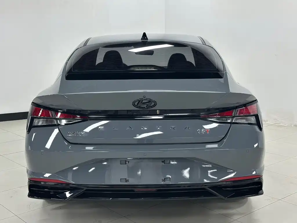 Hyundai Elantra — миниатюра 6