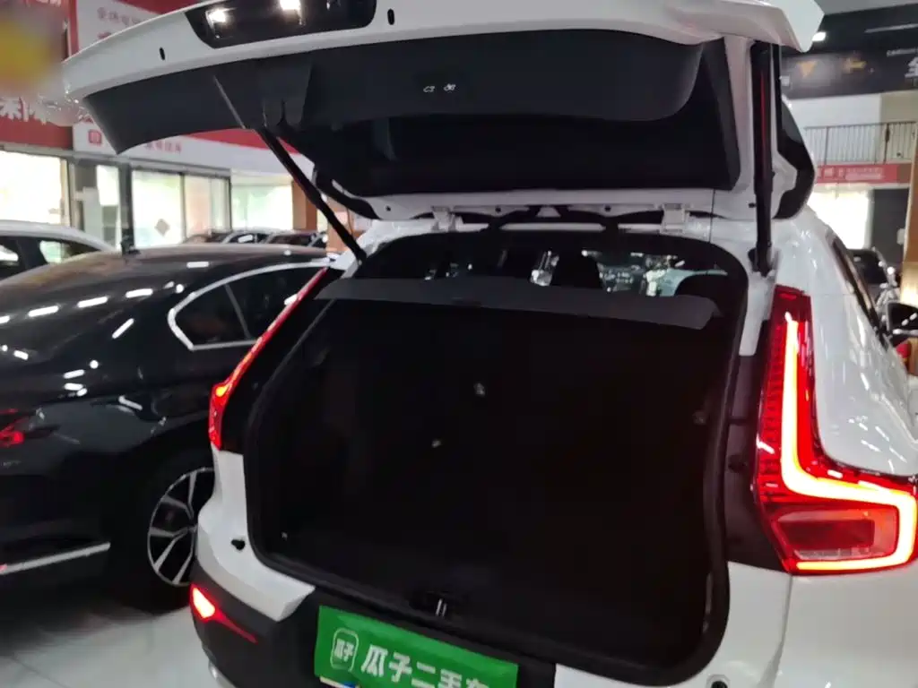 Volvo XC40 — миниатюра 19
