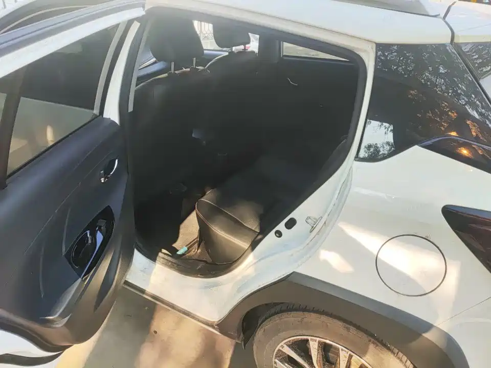 Toyota Yaris L — миниатюра 6