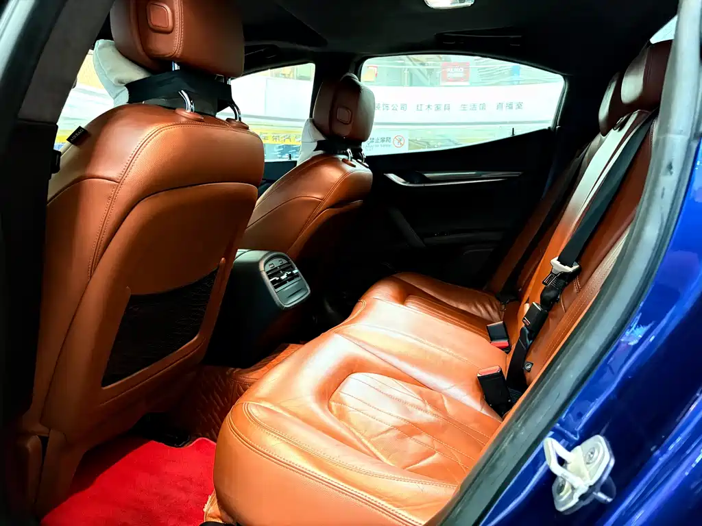 Maserati Ghibli — миниатюра 6