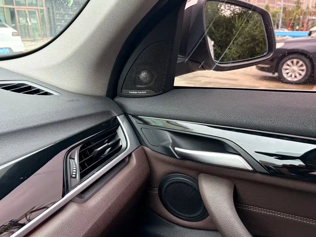 BMW X1 — миниатюра 7