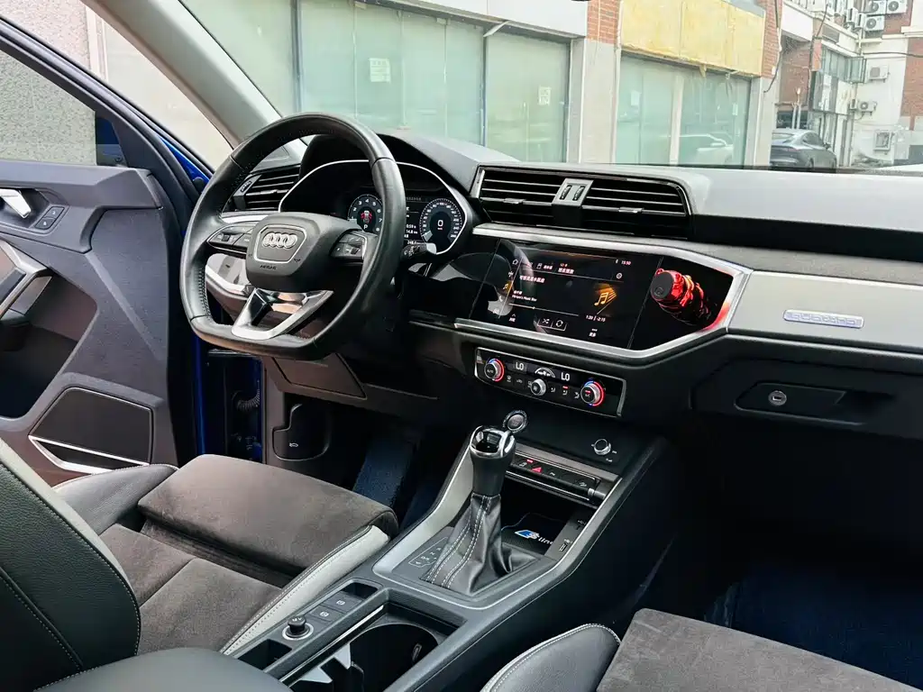 Audi Q3 — фотографии объявления, Фото 12