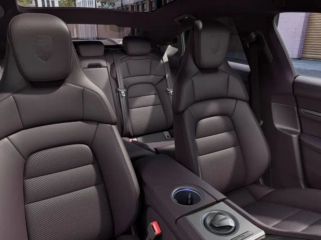 Porsche Taycan — миниатюра 8