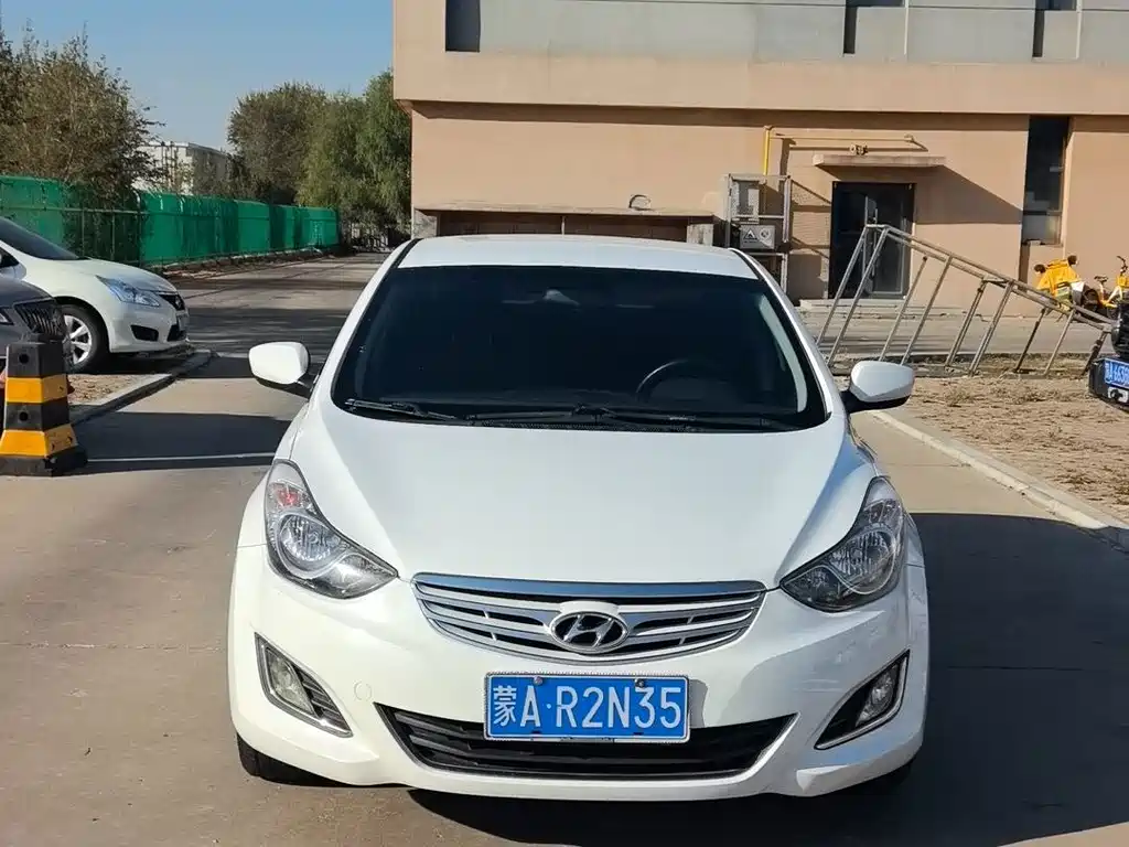 Hyundai Elantra Langdong — миниатюра 2