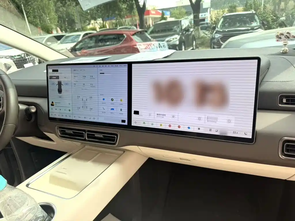 Li Auto Li MEGA — миниатюра 19