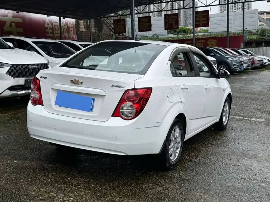 Chevrolet Aveo 2011 1.4L MT SE