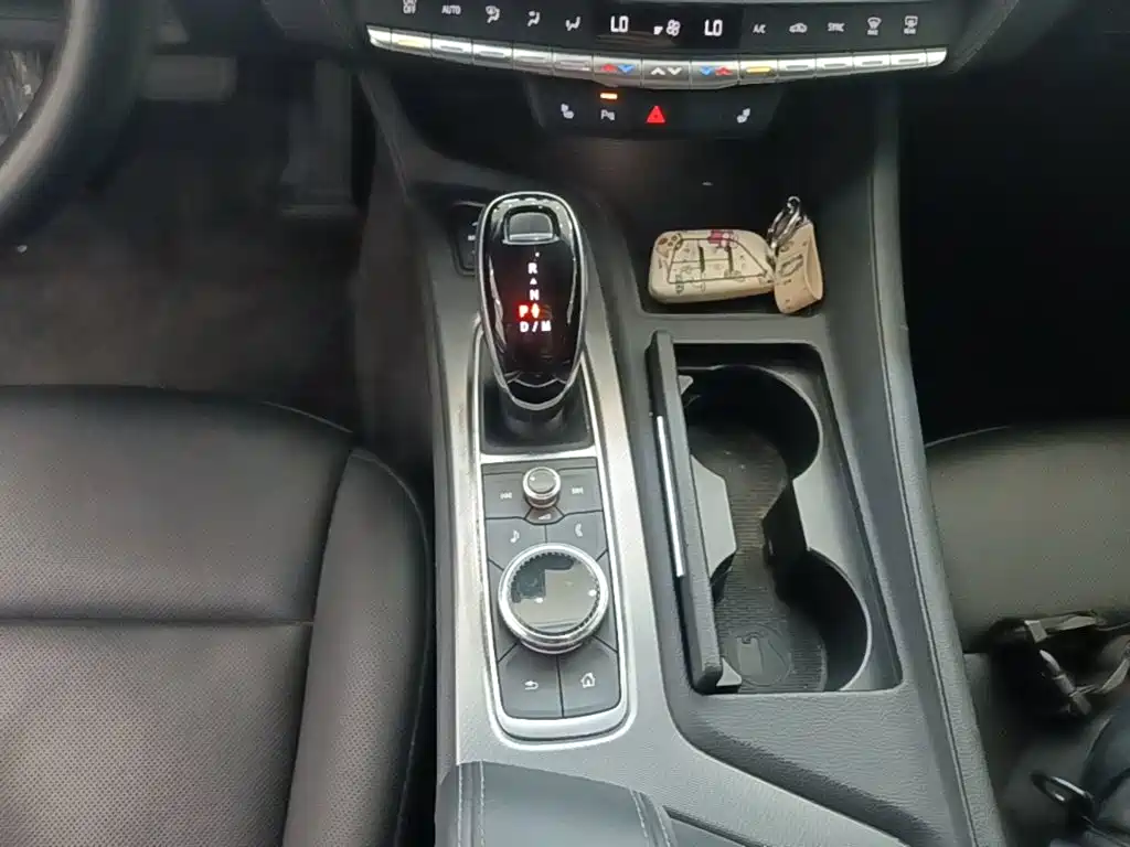 Cadillac CT5 — миниатюра 14