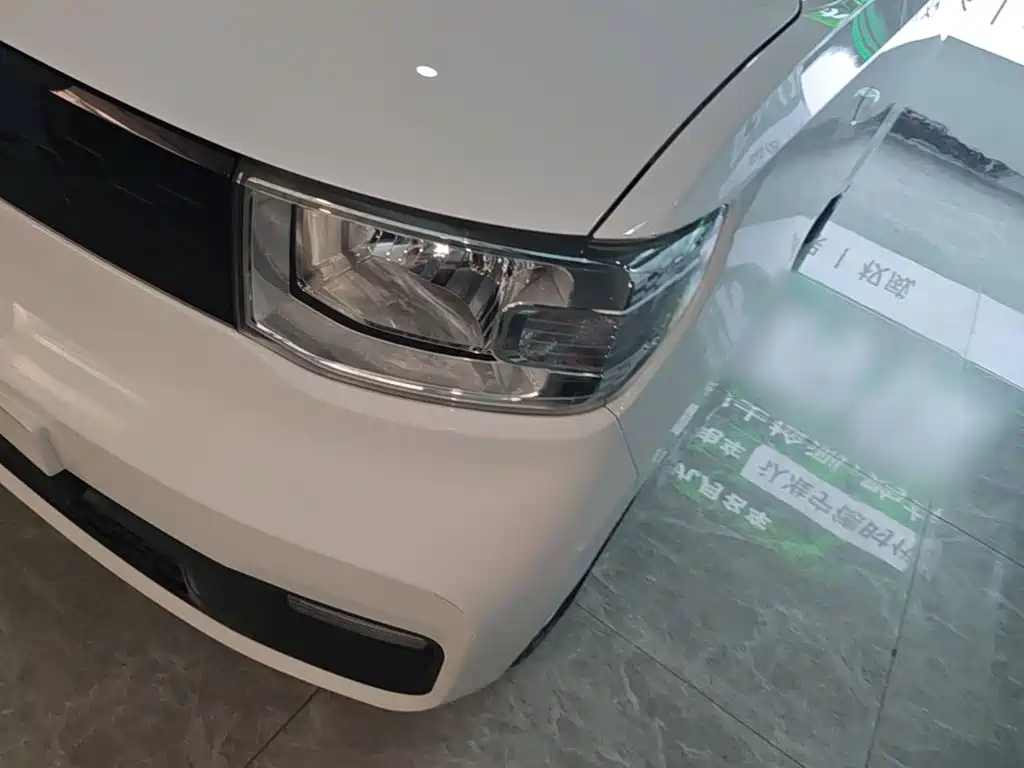 Wuling MINIEV — миниатюра 24