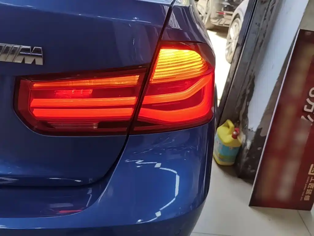 BMW 3 Series — миниатюра 8