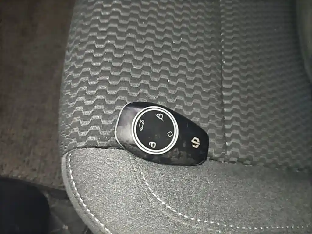 Leapmotor Leapmotor T03 — миниатюра 9