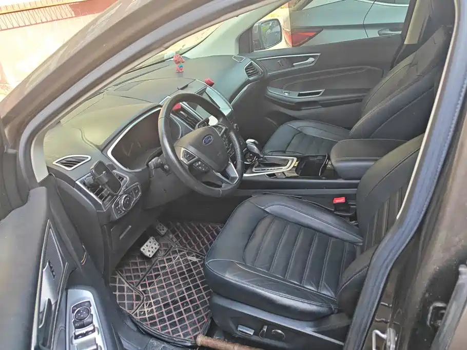 Ford Edge — миниатюра 9