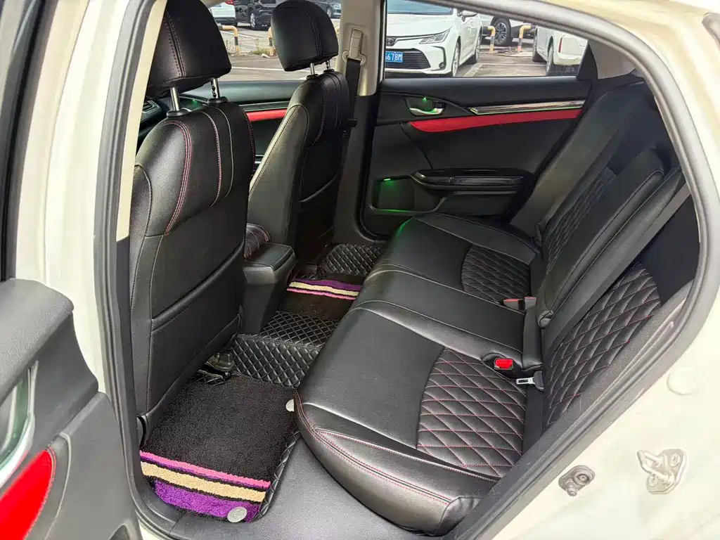 Honda Civic — миниатюра 5