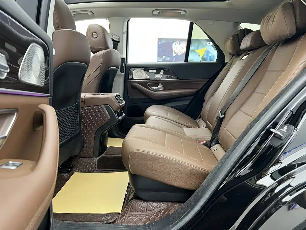 Mercedes-Benz GLE (Import) — миниатюра 14