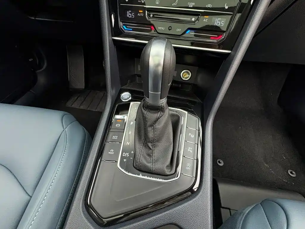 Volkswagen Tharu — миниатюра 11