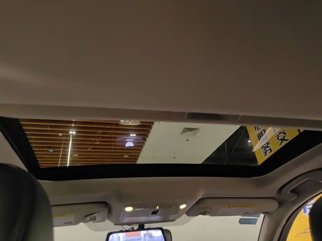 Infiniti Q50L — миниатюра 18