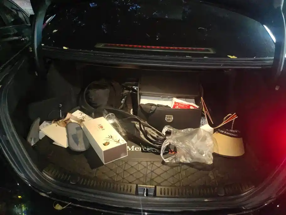 Mercedes-Benz E-Class — миниатюра 4