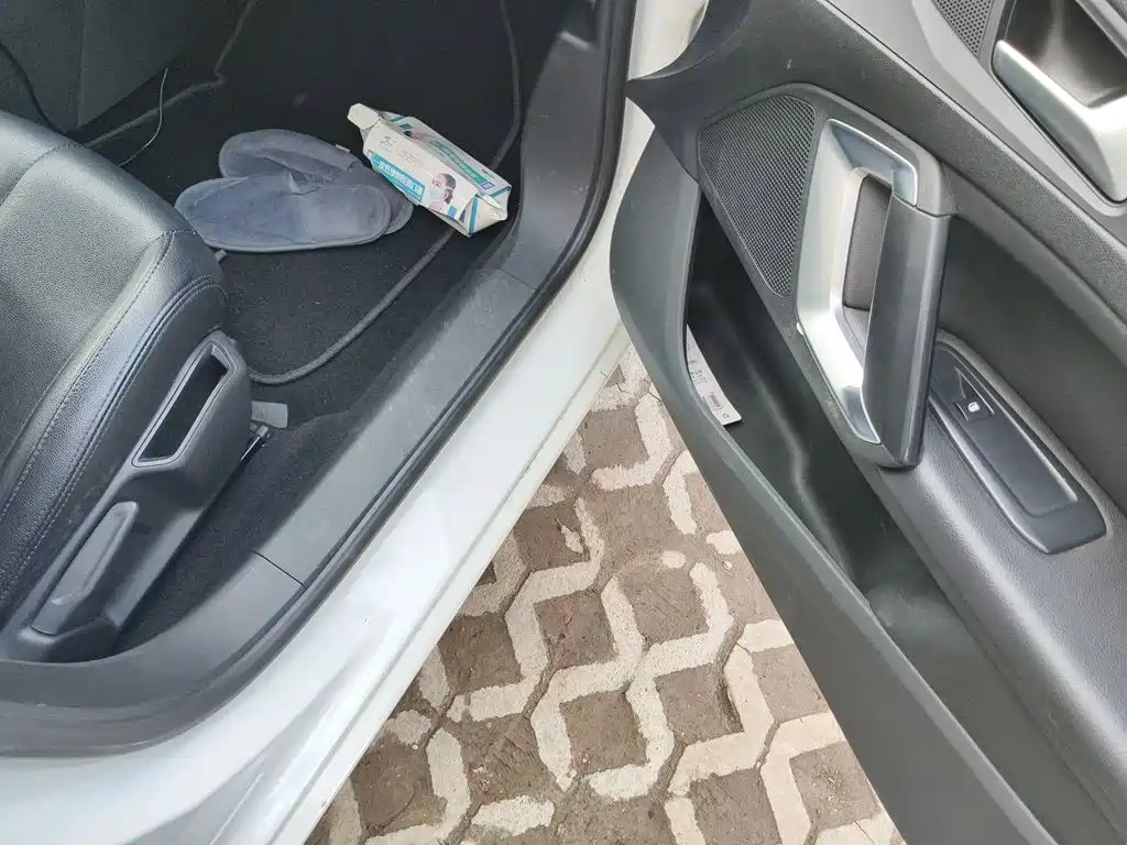 Peugeot 408 — миниатюра 19