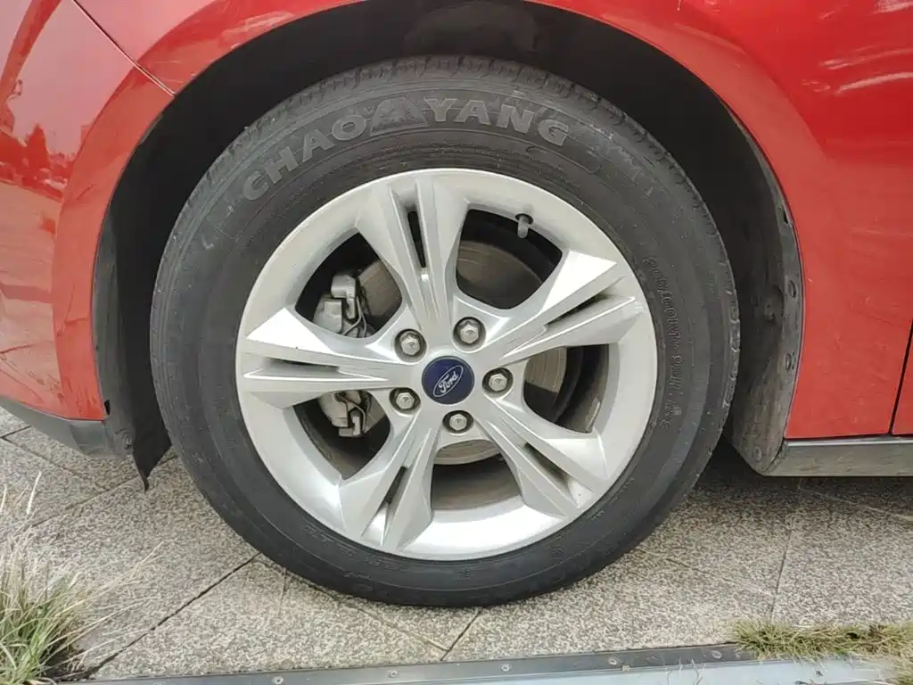 Ford Focus — миниатюра 23