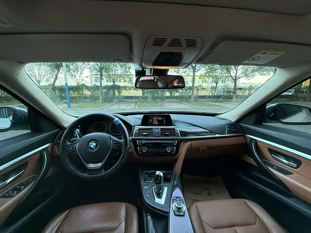 BMW 3 Series GT — миниатюра 9