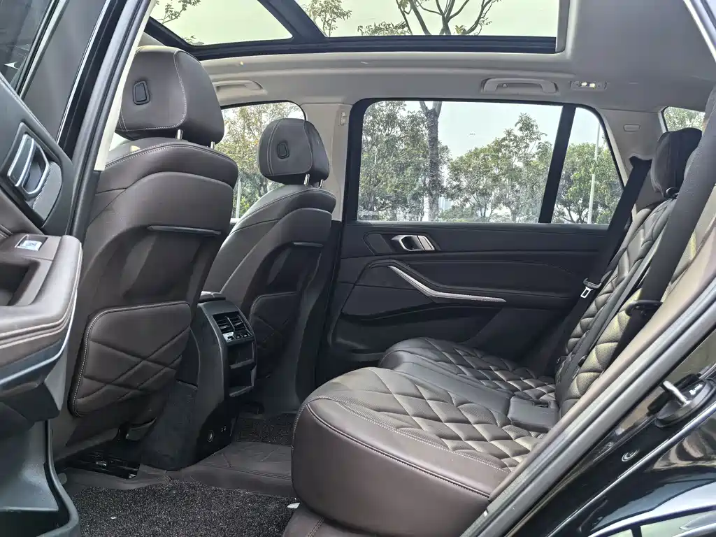 BMW X5 2022 xDrive 30Li M Sport
