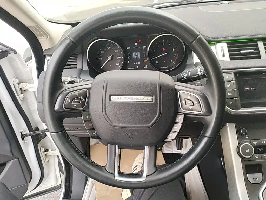 Land Rover Evoque — миниатюра 11