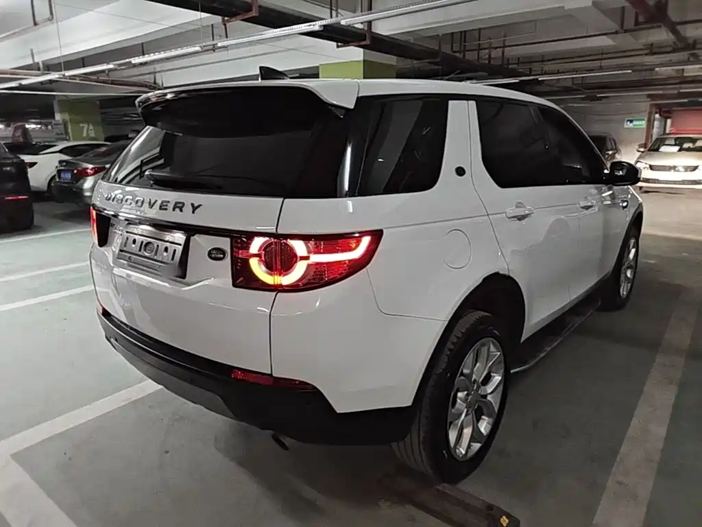 Land Rover Discovery Sport — миниатюра 7