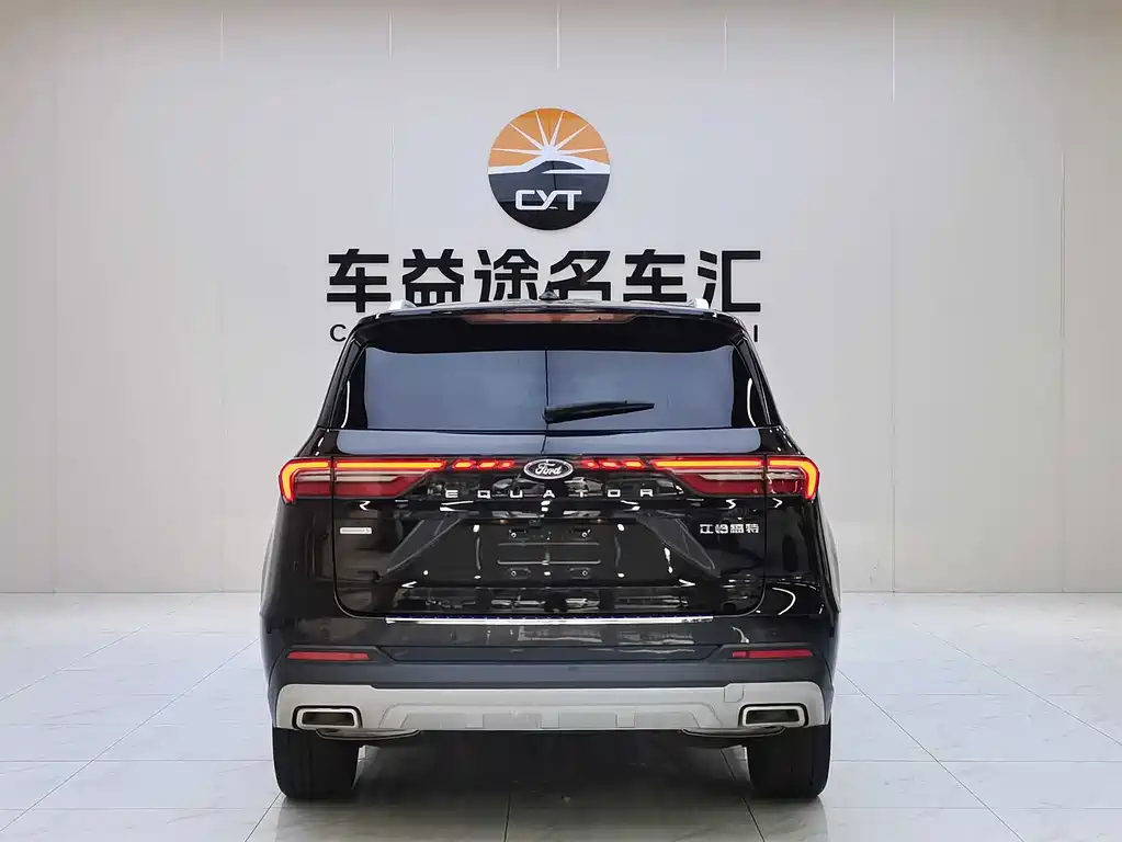 Ford Equator 2023 EcoBoost 225 7 мест(2/2/3)