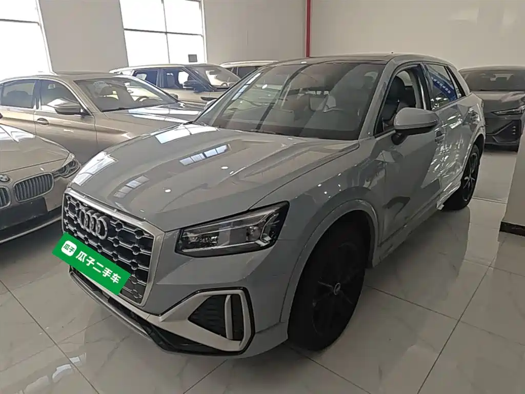 Audi Q2L 2023