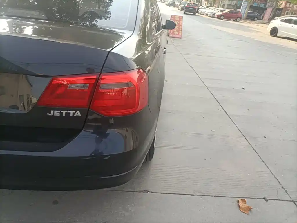 Volkswagen Jetta — миниатюра 8