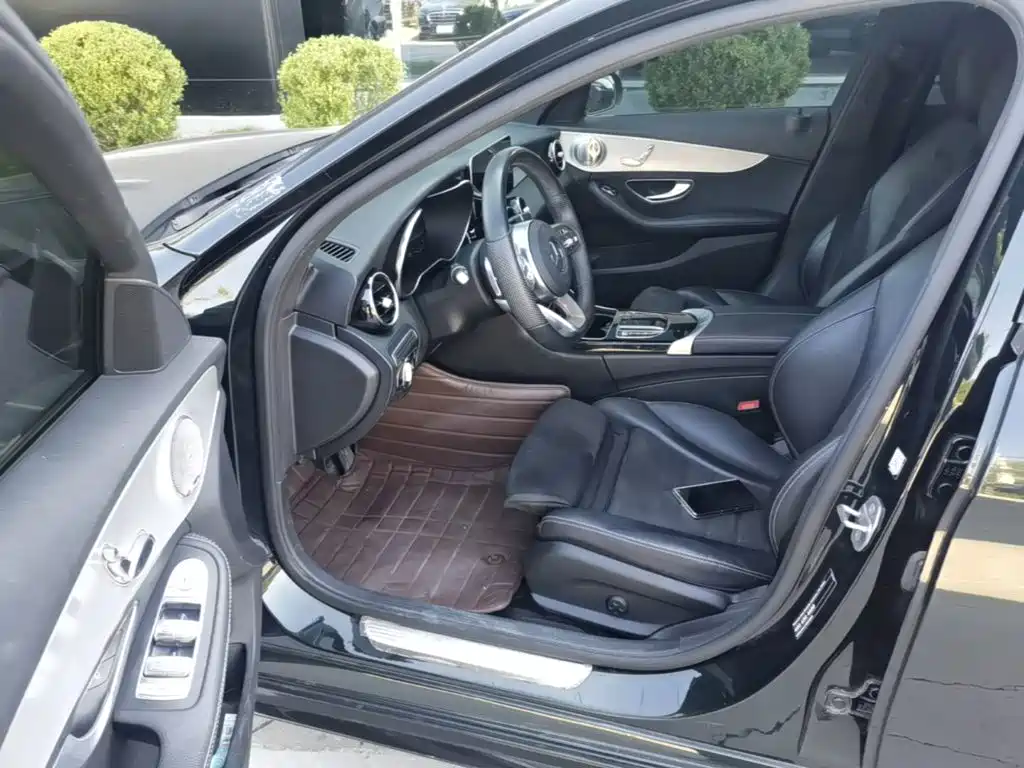 Mercedes-Benz C-Class — миниатюра 16