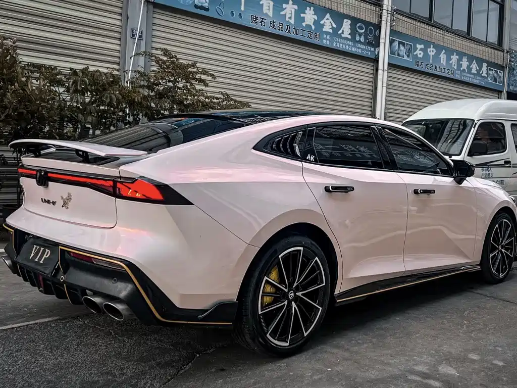 Changan UNI-V — миниатюра 6