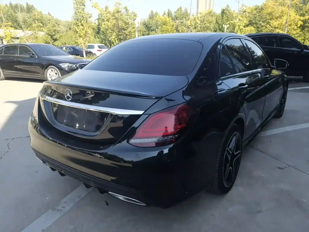 Mercedes-Benz C-Class — миниатюра 7
