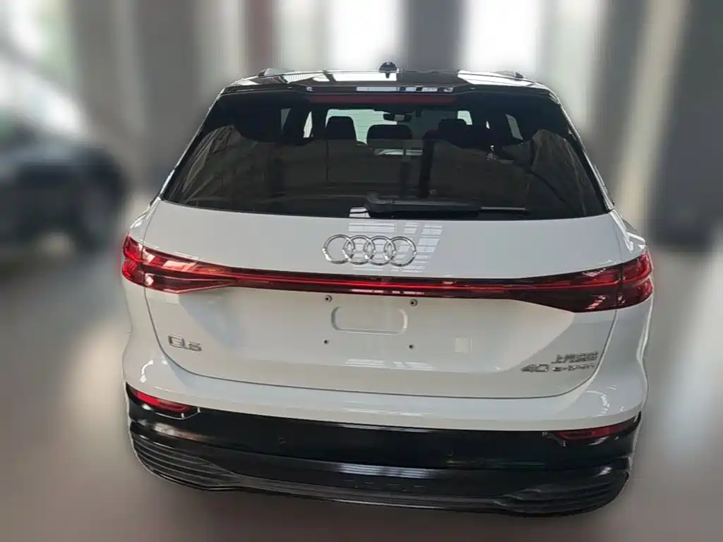 Audi Q5 e-tron — миниатюра 8