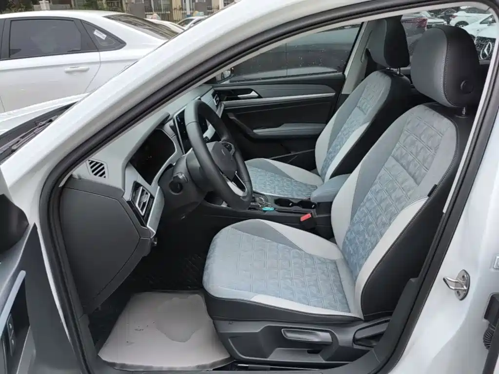 Volkswagen Lavida — миниатюра 15
