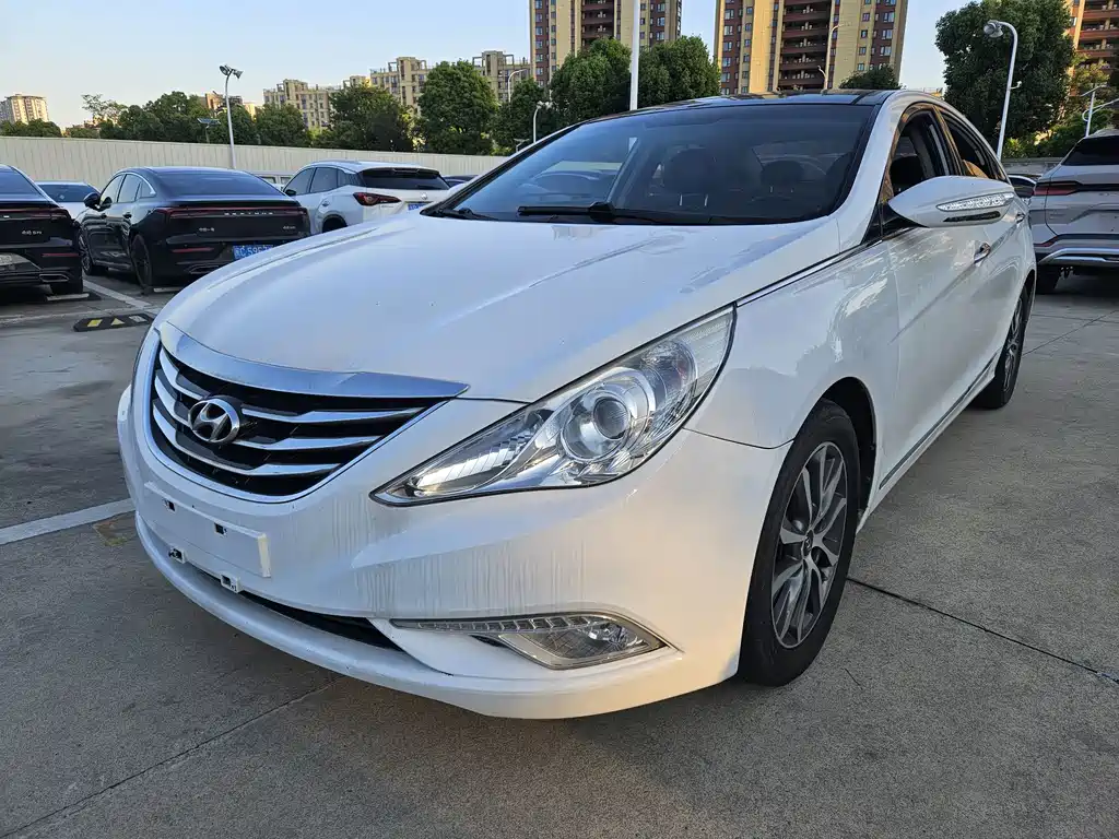Hyundai Sonata 2013