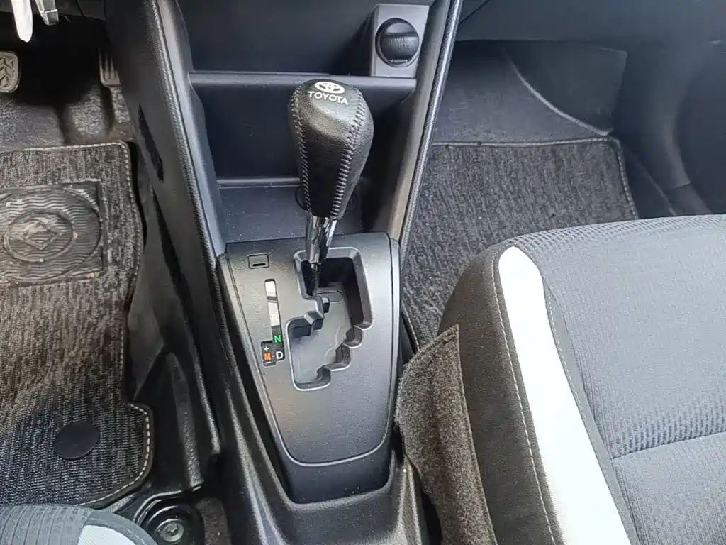 Toyota Yaris L — миниатюра 14
