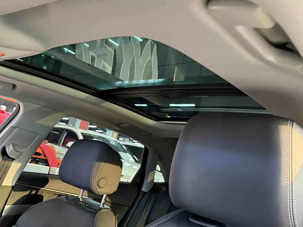 Audi A4L — миниатюра 8